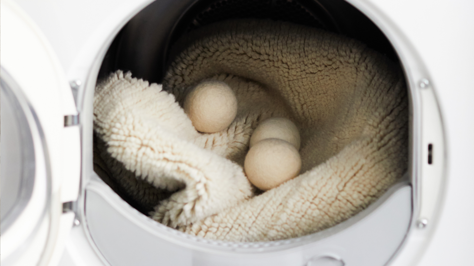 How to Clean Rugs at Home: The Definitive Expert Guide