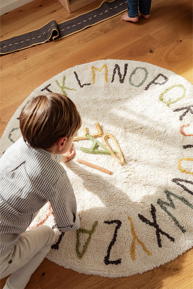 Lorena Canals アルファベット ラグ Washable Play Rug ABC color and letters – Lorena Canals | Official