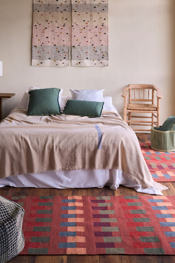 HANDLOOM RUG INTERSECTING SIENNA