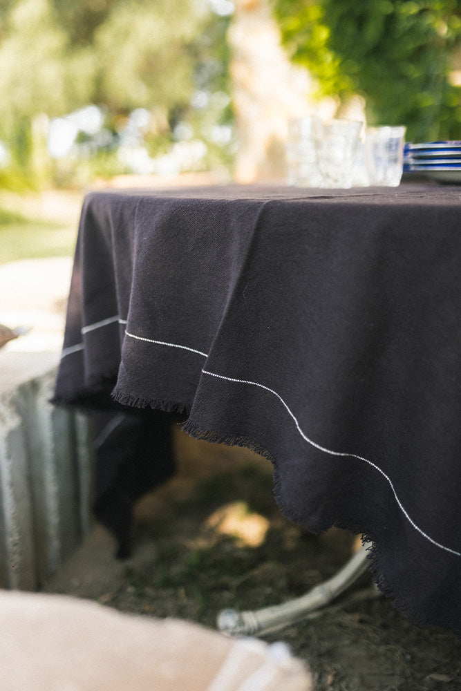 HANDLOOM TABLE CLOTH CAFÉ