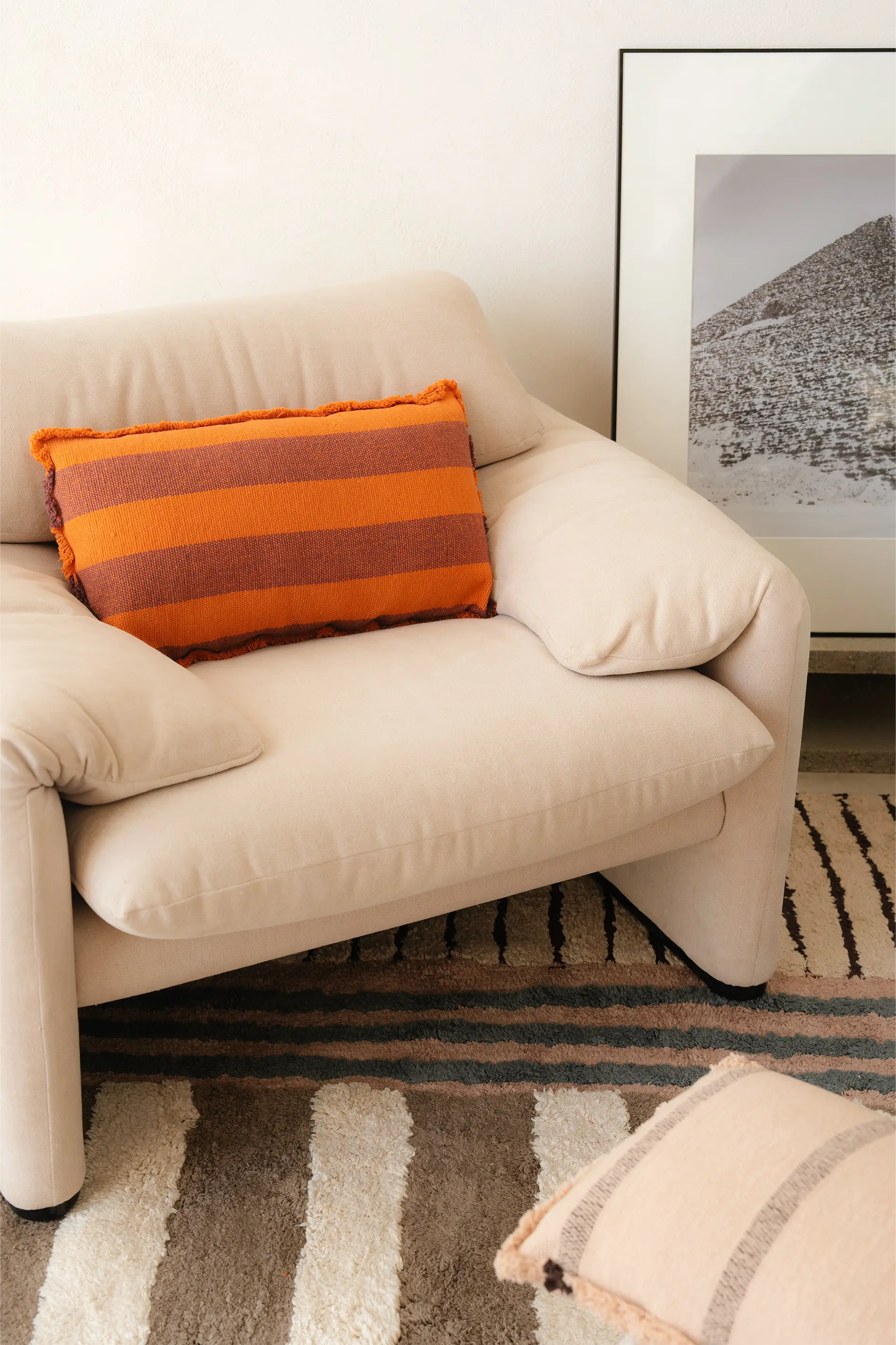 RECTANGULAR CUSHION LINES TERRACOTA