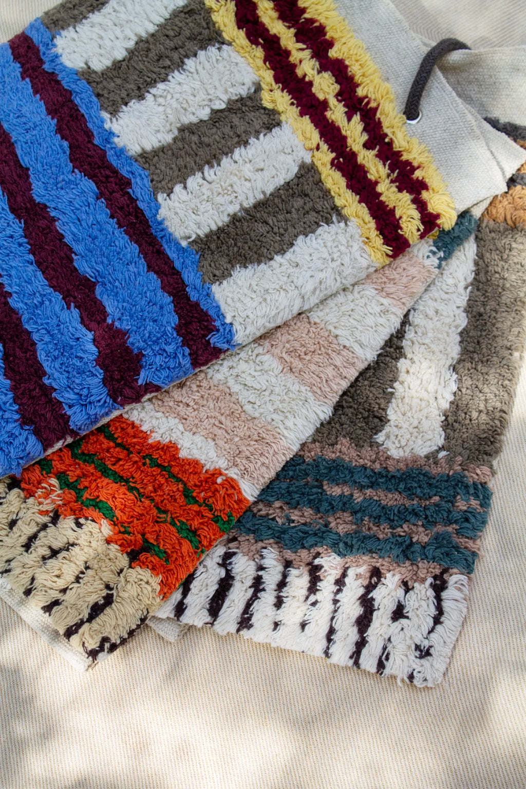 SAMPLE BOOK COLOR ON
