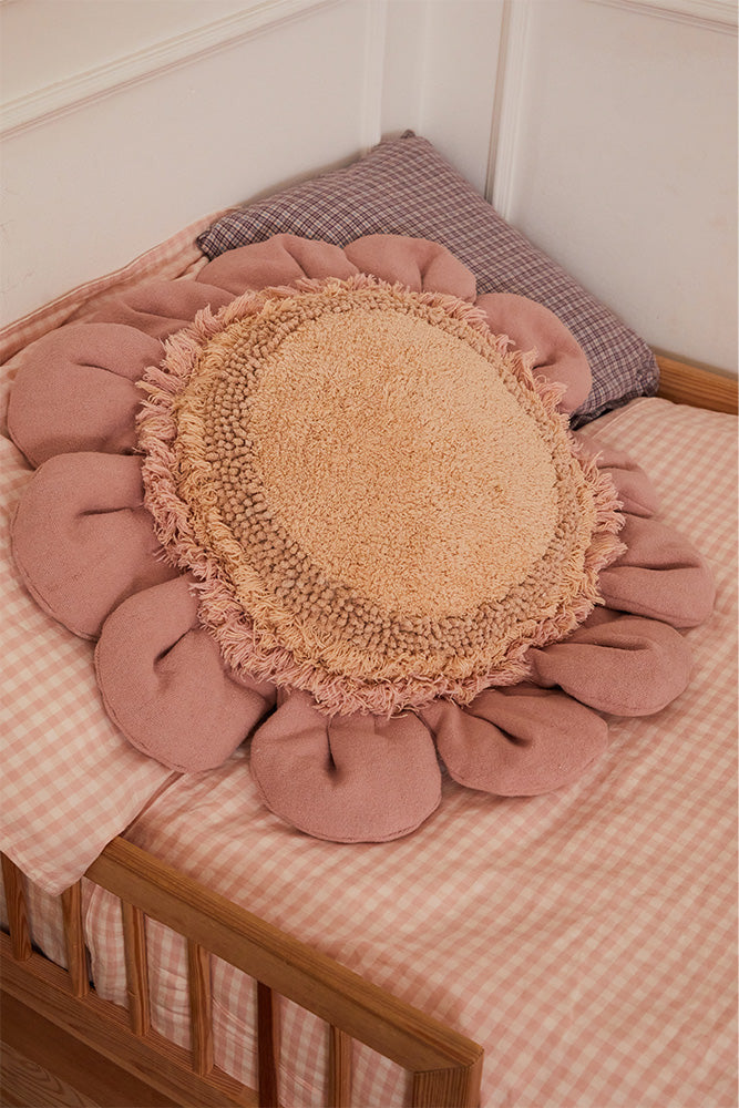 FLOOR CUSHION PINK DAISY