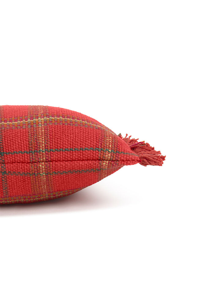 HANDLOOM CUSHION MAPPLE RED