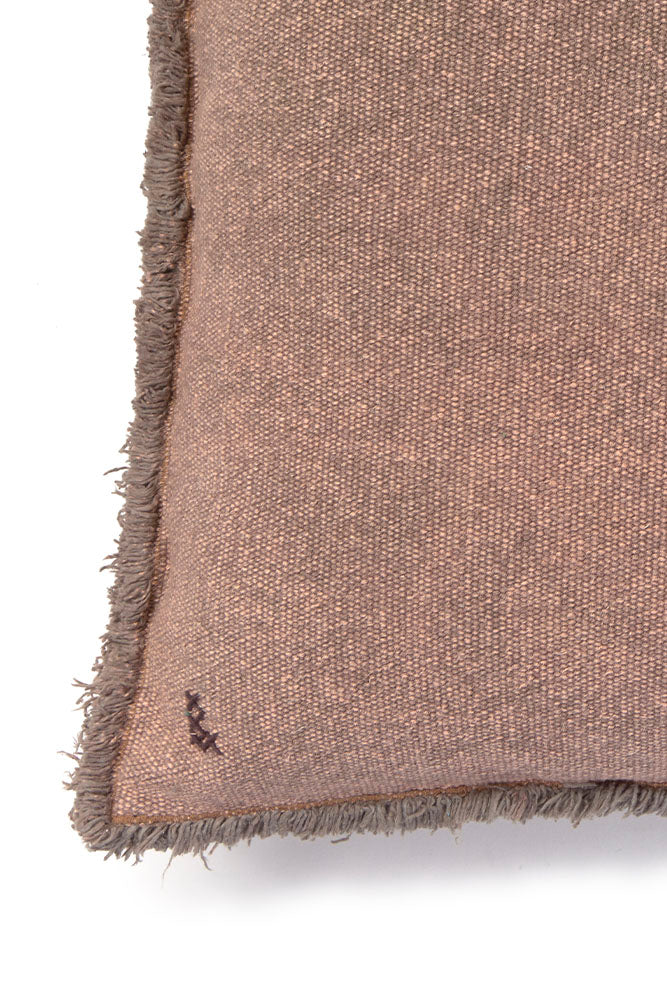 STONEWASHED RECTANGULAR CUSHION SOIL BROWN