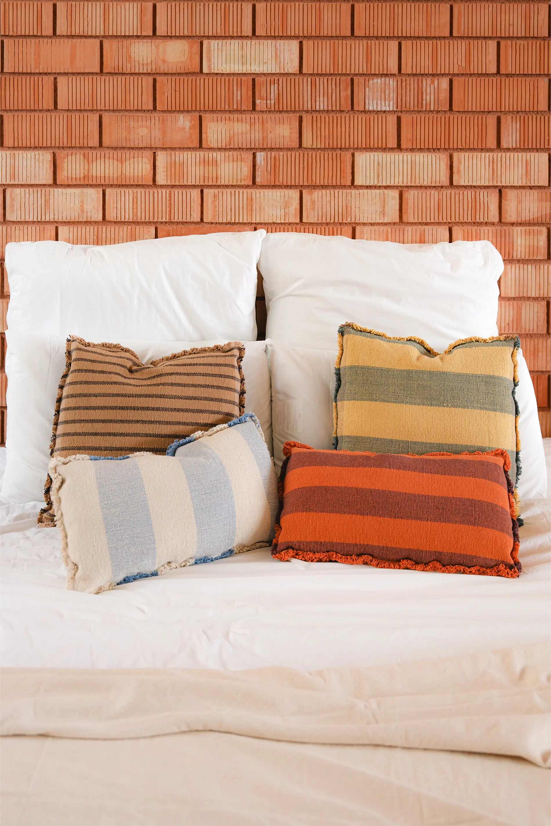 SQUARE CUSHION LINES OCHRE