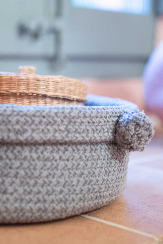 BASKET TRAY VINTAGE BLUE-Basket-Lorena Canals-3