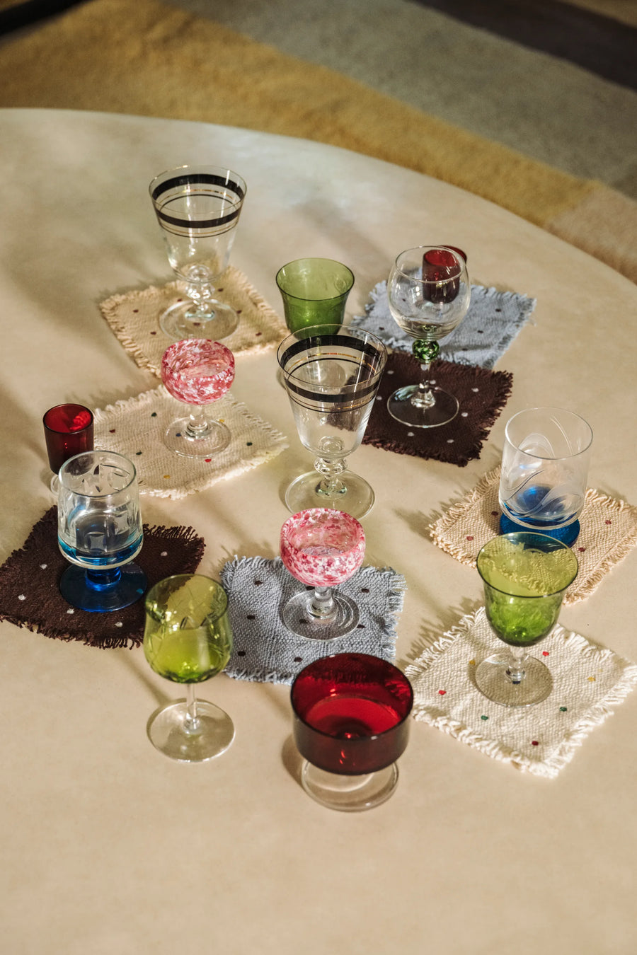 COASTERS DOTS MULTICOLOR - SET OF 4