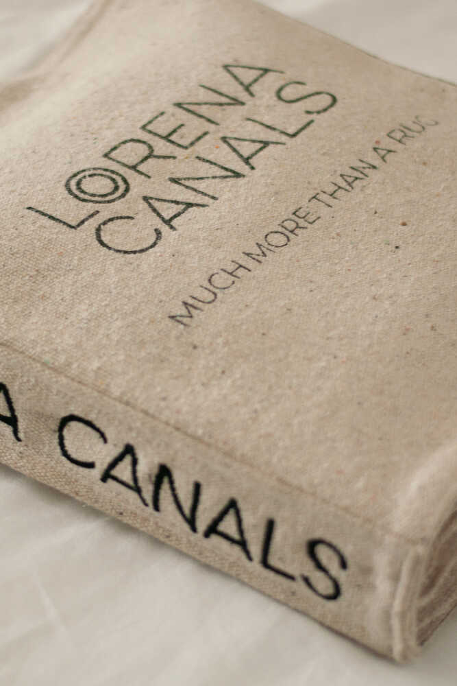 COLOR SAMPLE BOOK - LORENA CANALS CUSTOM RUGS