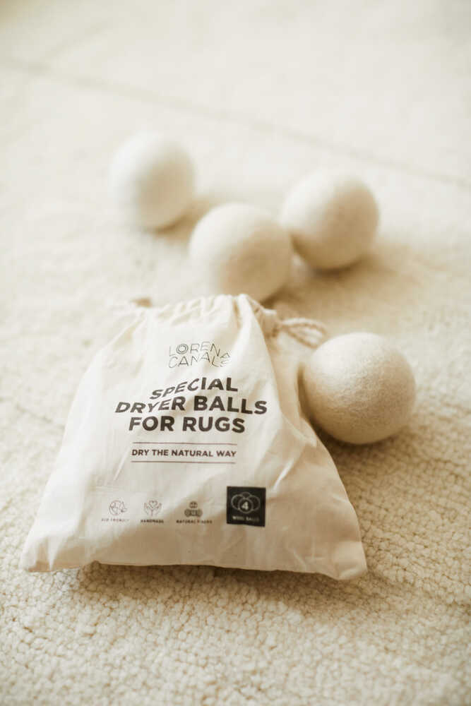 ECO-BALLS-Lorena Canals-1