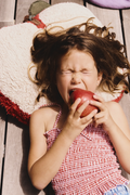 FLOOR CUSHION APPLE