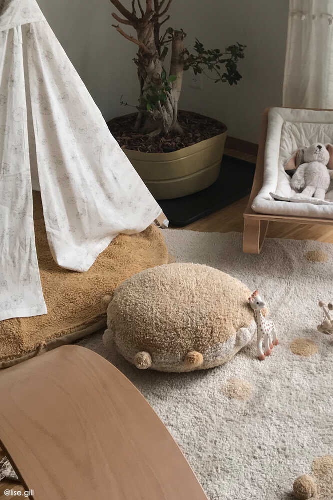 Floor Cushion Bubbly Honey – Lorena Canals | Official Website