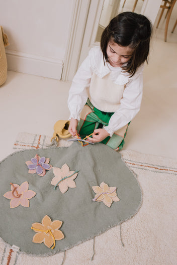 FLOWER GARDEN TOY SET-Green Toys-By Lorena Canals-2