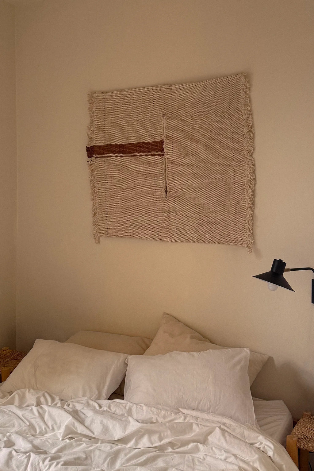 HANDLOOM WALL HANGER PEDREGAL