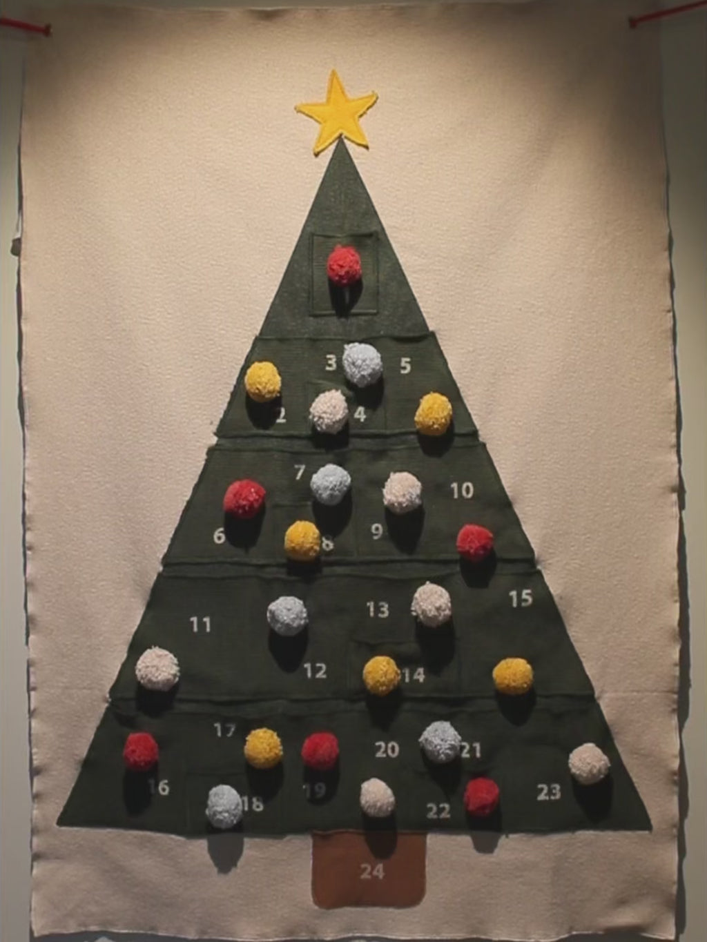 WALL HANGER CHRISTMAS CALENDAR