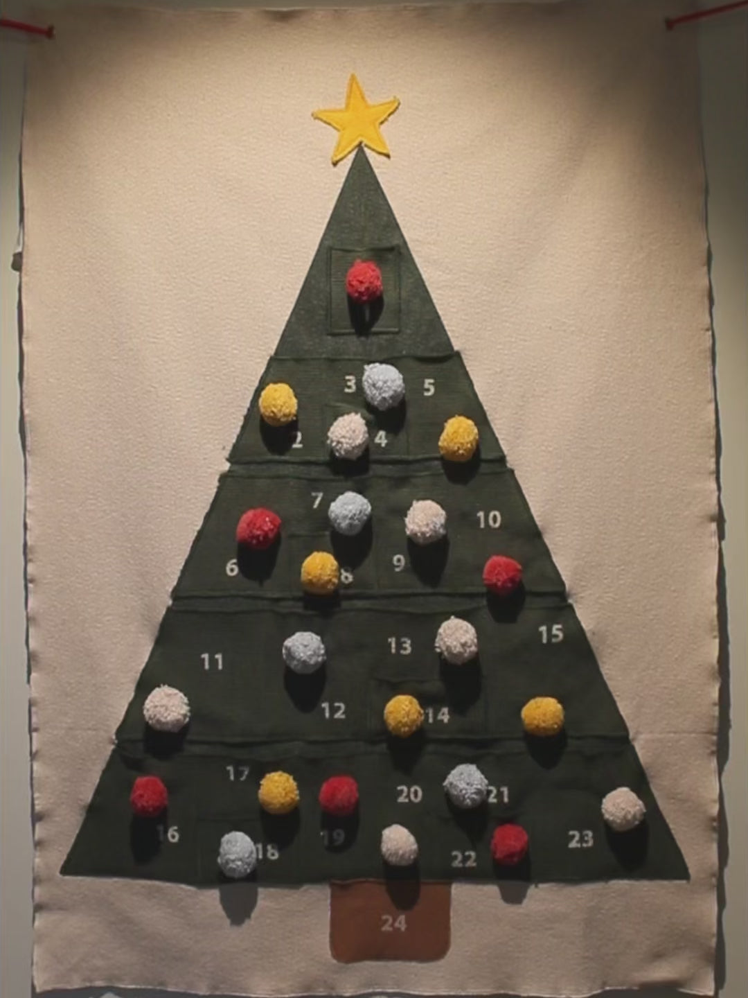 WALL HANGER CHRISTMAS CALENDAR