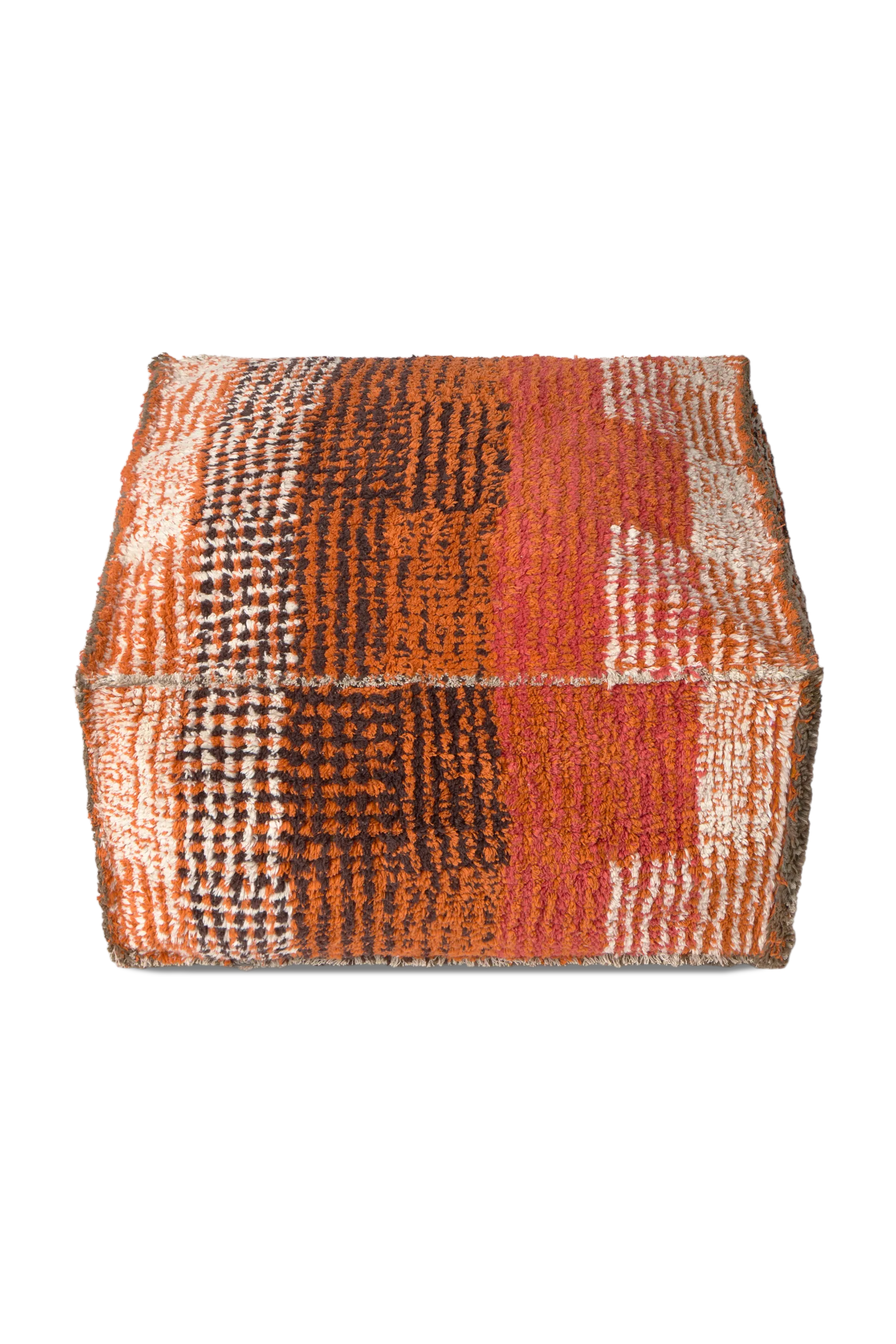 REVERSIBLE CITY PUFF MAPLE RED