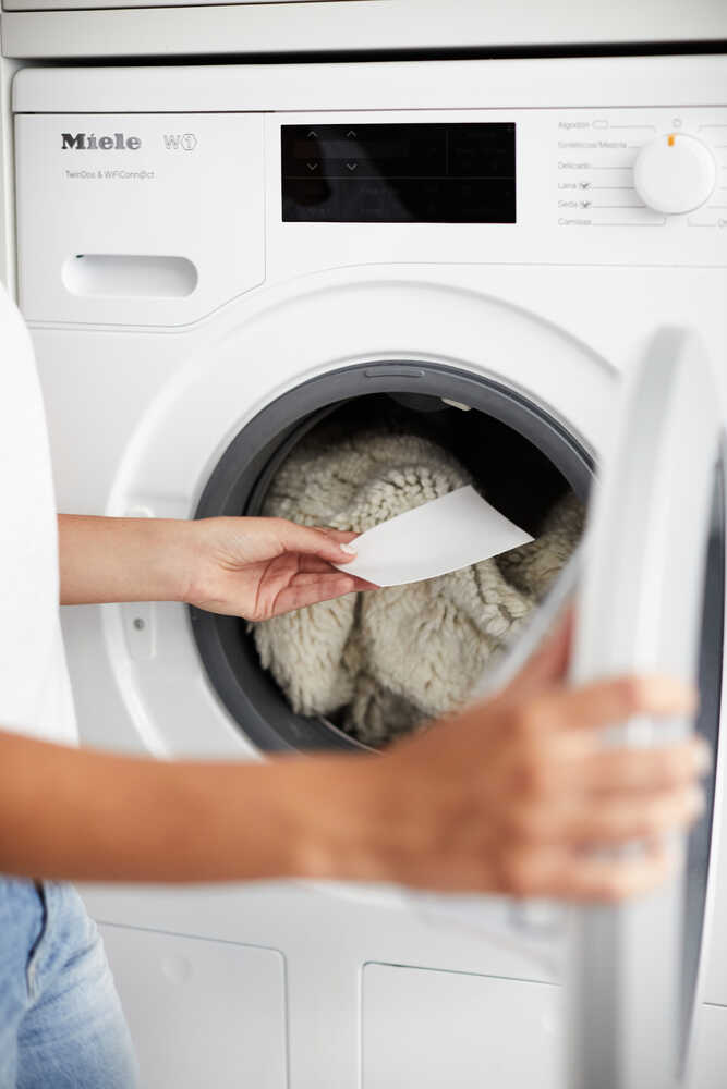 SOAP STRIPS FOR WASHABLE RUGS-Lorena Canals-5