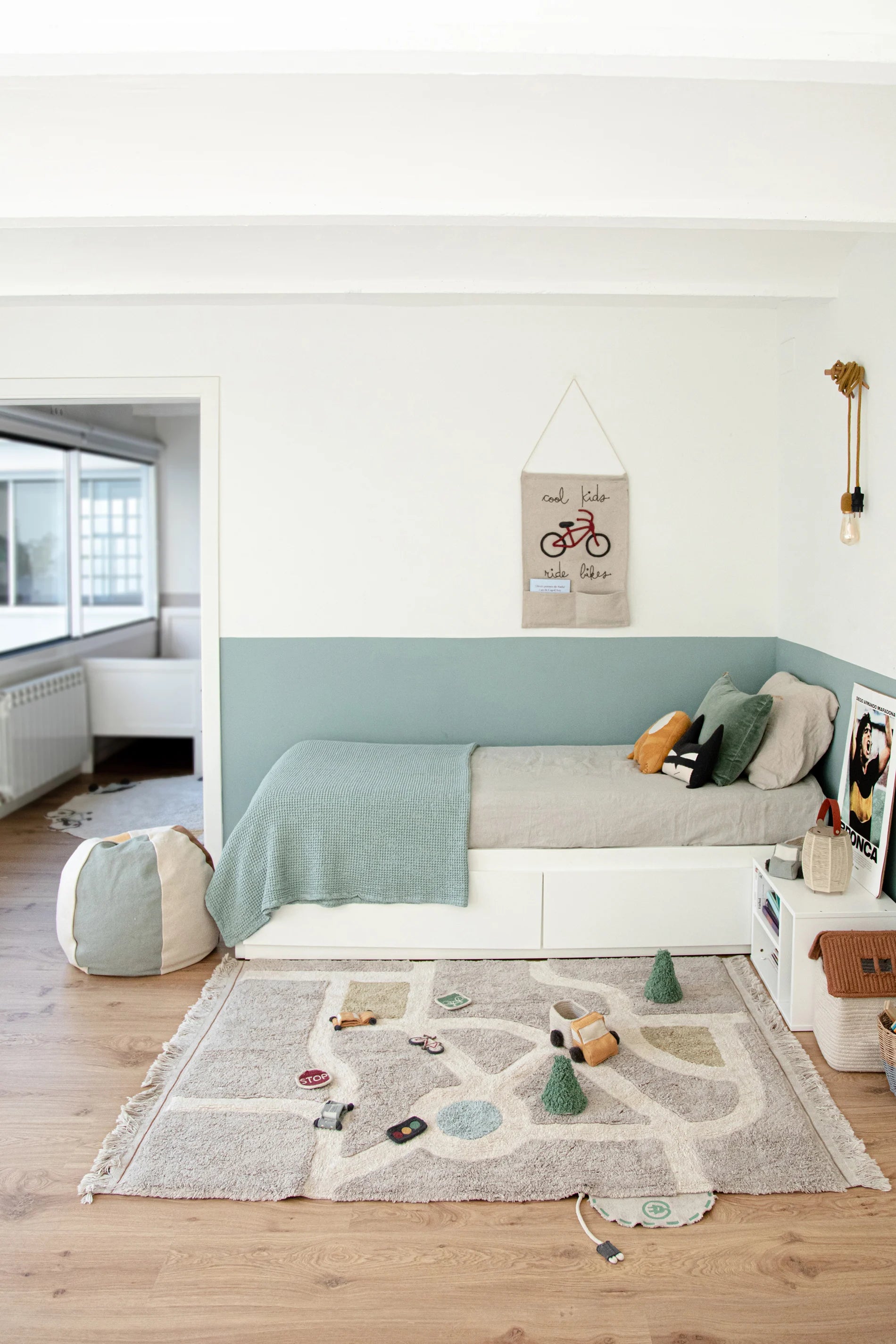 WASHABLE PLAY RUG ECOCITY
