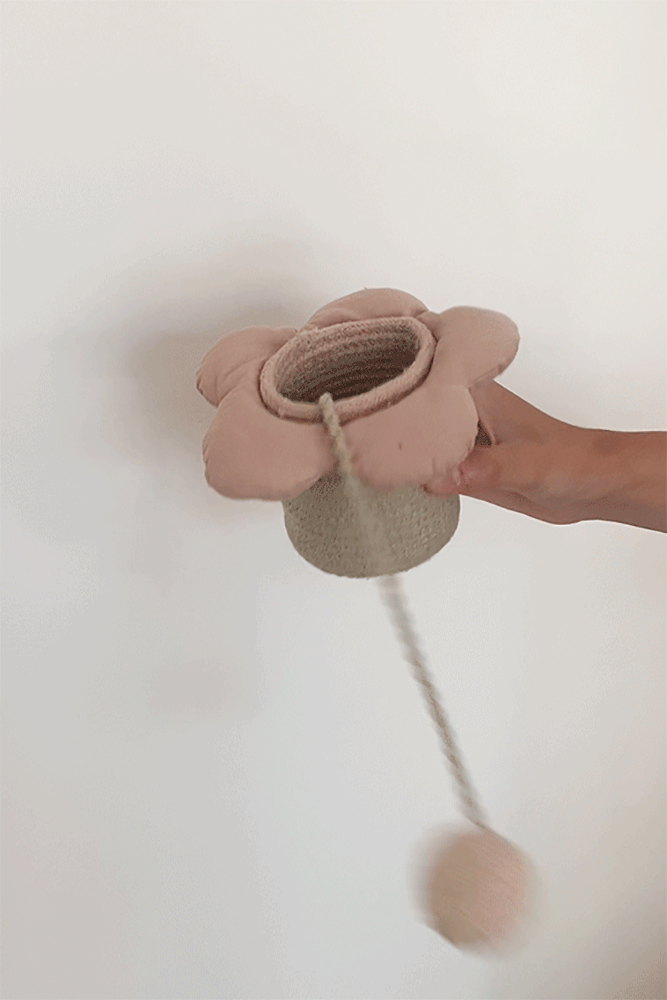 CUP & BALL TOY FLOWER